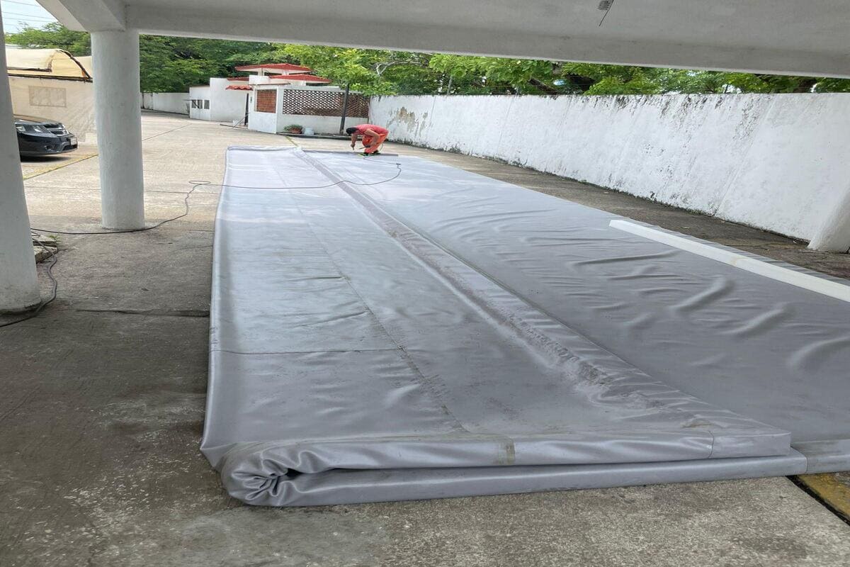 Unidad especializada FMG en sitio de perforación