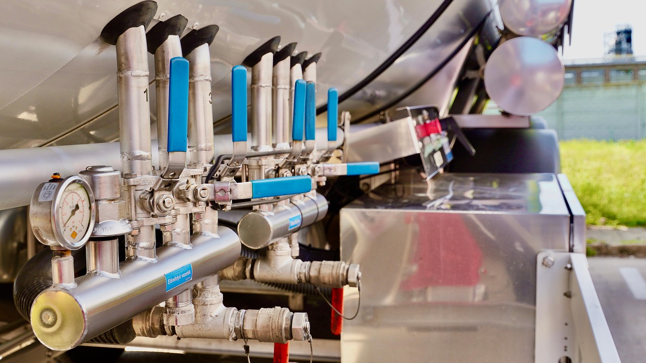 silo, tank, transport, truck, pins, meter, metal, stainless